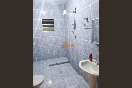 10_photo/94ce89e519.8f3f2a47dd94676f-ATLAS-53c772ac-3145-4422-bfe5-cde2c0fd318e.jpg de casa à venda com 4 quartos, 175m² em Jardim Presidente Dutra, Guarulhos