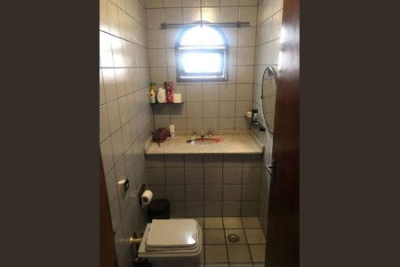 10_photo/94ce89e525.f72fdba2c1c3ffdc-ATLAS-90eaa7da-e4a5-45bf-bab0-5f7601a66acb.jpg de casa à venda com 3 quartos, 138m² em Jardim Presidente Dutra, Guarulhos