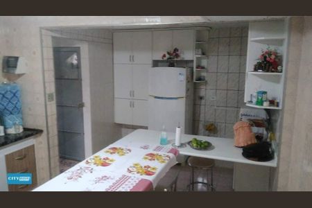 3_photo/94ce89e9c9.1bb529b01f5e602e-ATLAS-e3d33169-8b47-4859-bec2-536699a71697.jpg de casa à venda com 3 quartos, 200m² em Residencial Parque Cumbica, Guarulhos