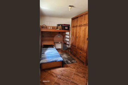 9_photo/94ce89edb5.527d2e055a247cfd-ATLAS-b26172d3-4296-43e6-a97c-312264d3b7a5.jpg de casa à venda com 3 quartos, 230m² em Jardim Presidente Dutra, Guarulhos