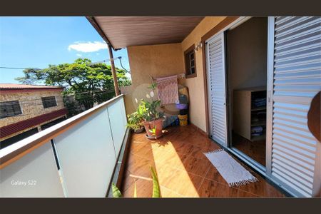 10_photo/94ce89edb5.527d2e055a247cfd-ATLAS-dc5d2d67-b999-49d5-bb1e-121f77cc9ca6.jpg de casa à venda com 3 quartos, 230m² em Jardim Presidente Dutra, Guarulhos