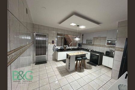 8_photo/94ce89efdb.cd6912d4e48c45dd-ATLAS-78c458bd-d7fb-4097-a60c-a622a6a7e9d2.jpg de casa à venda com 3 quartos, 352m² em Jardim Presidente Dutra, Guarulhos