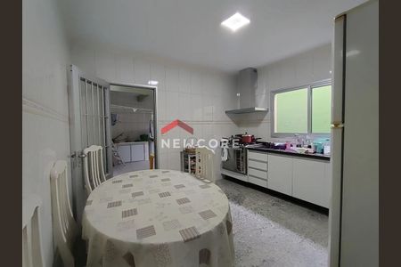 9_photo/94ce89efdf.123a33632886331f-ATLAS-764631a1-c788-4bdb-a3bd-8651da8df036.jpg de casa à venda com 3 quartos, 250m² em Jardim Presidente Dutra, Guarulhos