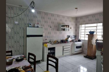 8_photo/94ce89f1a3.5ac6dd65573b9b96-ATLAS-6fe2a6ed-d0dc-4f99-bd7e-8ee6b3ead17e.jpg de casa à venda com 3 quartos, 132m² em Jardim Presidente Dutra, Guarulhos