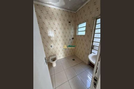 5_photo/94ce89f1a3.b3df034c454bebf7-ATLAS-7e70ae72-2019-41c0-a4f7-270eeb1fc940.jpg de casa à venda com 3 quartos, 132m² em Jardim Presidente Dutra, Guarulhos