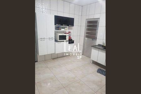 4_photo/94ce89f1db.dddb69ef9692c43b-ATLAS-86b0f7d9-91d9-4b47-8e2c-98144b569133.jpg de casa à venda com 4 quartos, 175m² em Jardim Presidente Dutra, Guarulhos