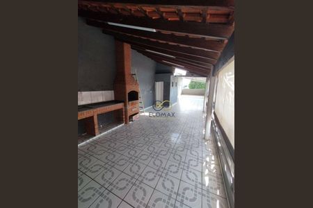 6_photo/94ce89f227.70c1724921e166dd-ATLAS-b12d51f4-6185-43e4-a5b8-d97d891da43a.jpg de casa à venda com 4 quartos, 228m² em Jardim Presidente Dutra, Guarulhos