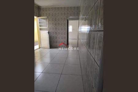 4_photo/94ce89f247.93b8fa184532727f-ATLAS-2fe6eee2-e62a-4669-b48d-6eeb449044a7.jpg de casa à venda com 2 quartos, 200m² em Jardim Presidente Dutra, Guarulhos