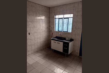 3_photo/94ce89f257.15f4a19d538e62fb-ATLAS-df6bd00e-0aca-4e42-a05d-86bf082fb1c7.jpg de casa à venda com 2 quartos, 90m² em Jardim Presidente Dutra, Guarulhos