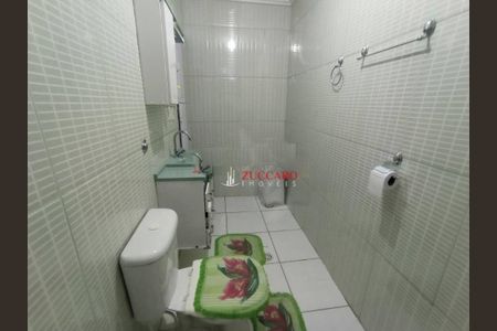 5_photo/94ce89f3c5.aa2bb41a82bec25b-ATLAS-033b7de7-660c-4090-a22d-9e7cd265fe06.jpg de casa à venda com 2 quartos, 113m² em Jardim Presidente Dutra, Guarulhos