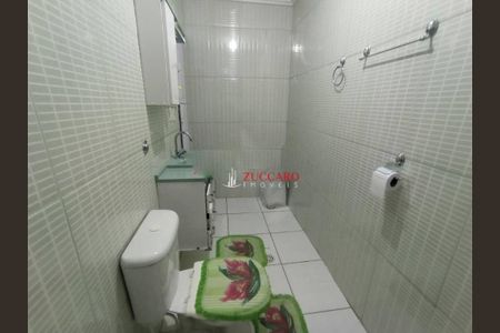 7_photo/94ce89f3c5.aa2bb41a82bec25b-ATLAS-a8939ef1-a206-41d0-aed9-68ba607d34dc.jpg de casa à venda com 2 quartos, 113m² em Jardim Presidente Dutra, Guarulhos