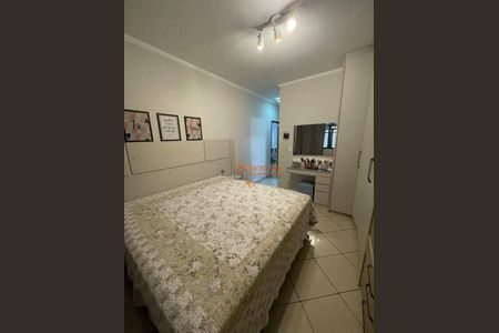 9_photo/94ce89f3d3.732b7fd8aaa5f07d-ATLAS-6676f41a-487d-4e16-8fa4-0cc6addf6395.jpg de casa à venda com 3 quartos, 210m² em Jardim Presidente Dutra, Guarulhos