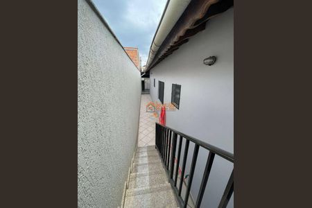 4_photo/94ce89f3d3.732b7fd8aaa5f07d-ATLAS-ef5c9676-2aae-40b5-b361-a1c7c5163361.jpg de casa à venda com 3 quartos, 210m² em Jardim Presidente Dutra, Guarulhos