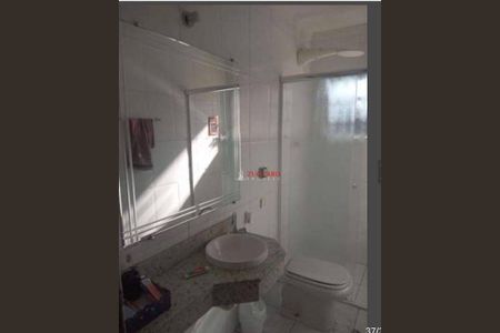 4_photo/94ce89f405.9c5959cca0926d06-ATLAS-d35b3c8a-8fcd-4d91-a2b7-e634137fb49c.jpg de casa à venda com 5 quartos, 180m² em Jardim Presidente Dutra, Guarulhos