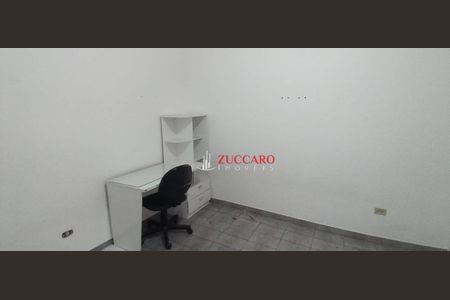 1_photo/94ce89f413.4664f3ed7bb28091-ATLAS-64ee9bc1-a32a-4e10-8a0e-558f0facc335.jpg de casa à venda com 2 quartos, 120m² em Jardim Presidente Dutra, Guarulhos