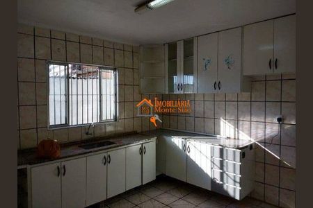 10_photo/94ce89f4a3.3679ba45c80b6010-ATLAS-e2f808cb-e6cc-45d1-9704-825b64ffc2d9.jpg de casa à venda com 3 quartos, 192m² em Jardim Presidente Dutra, Guarulhos