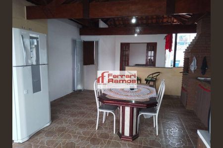 3_photo/94ce89f4e9.8c2ca795ebaebe51-ATLAS-3880e603-9c2a-4f9d-aa0e-a64999a60e17.jpg de casa à venda com 3 quartos, 219m² em Jardim Presidente Dutra, Guarulhos