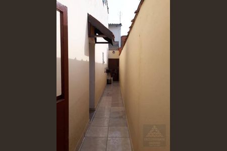 12_photo/94ce89f4e9.8c2ca795ebaebe51-ATLAS-44b69dde-06e0-4b15-9c6d-07fee5218b92.jpg de casa à venda com 4 quartos, 218m² em Jardim Presidente Dutra, Guarulhos