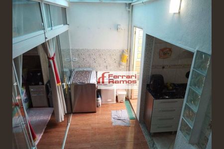 4_photo/94ce89f4e9.8c2ca795ebaebe51-ATLAS-4557c24d-afe6-42f9-986f-07aed0def41c.jpg de casa à venda com 3 quartos, 219m² em Jardim Presidente Dutra, Guarulhos