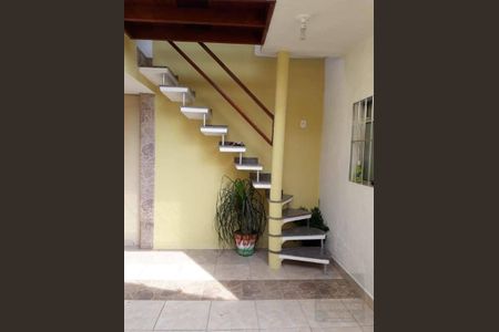 9_photo/94ce89f4e9.8c2ca795ebaebe51-ATLAS-5192de18-166f-4b26-a10a-0a5e73a45c7a.jpg de casa à venda com 4 quartos, 218m² em Jardim Presidente Dutra, Guarulhos