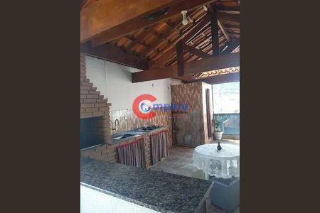 5_photo/94ce89f4e9.8c2ca795ebaebe51-ATLAS-5aa4a6fb-c402-462b-b34c-7073875b6ee6.jpg de casa à venda com 4 quartos, 218m² em Jardim Presidente Dutra, Guarulhos