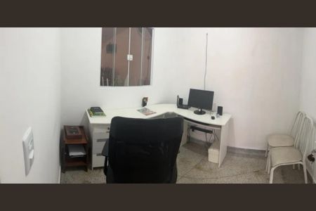 8_photo/94ce89f829.2f15d505e37c7ac5-ATLAS-534a6123-721b-4de8-b986-2f5c467eef29.jpg de casa à venda com 3 quartos, 298m² em Jardim Presidente Dutra, Guarulhos