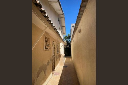 2_photo/94ce89f8ff.4cea1a0b3f6bbd2f-ATLAS-1e985792-4c50-4aad-ac9a-9a45ea8951eb.jpg de casa à venda com 3 quartos, 250m² em Jardim Presidente Dutra, Guarulhos