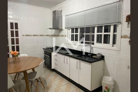 4_photo/94ce89f8ff.4cea1a0b3f6bbd2f-ATLAS-4d75fead-007b-45ed-baed-7b02540509a5.jpg de casa à venda com 4 quartos, 250m² em Jardim Presidente Dutra, Guarulhos