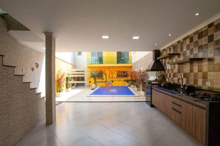 7_photo/94ce89f92f.eb7ee1c62e8591fd-ATLAS-20937cb6-090a-4009-b33f-d887e972700c.jpg de casa à venda com 3 quartos, 140m² em Jardim Presidente Dutra, Guarulhos