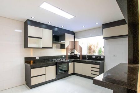 1_photo/94ce89f92f.eb7ee1c62e8591fd-ATLAS-2ed840df-c841-4a75-be6c-e1e85be8ce71.jpg de casa à venda com 3 quartos, 176m² em Jardim Presidente Dutra, Guarulhos