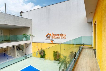 4_photo/94ce89f92f.eb7ee1c62e8591fd-ATLAS-ce0c6456-65ec-4b7c-ab22-bc4f9da4b84e.jpg de casa à venda com 3 quartos, 140m² em Jardim Presidente Dutra, Guarulhos