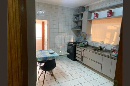 11_photo/94ce89f955.b7afec13c8c84584-ATLAS-6d3d44f9-6afd-4435-9723-dabe2ebb1c4a.jpg de casa à venda com 4 quartos, 203m² em Jardim Presidente Dutra, Guarulhos