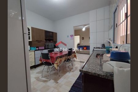 7_photo/94ce89f9d3.c202053c0eb79174-ATLAS-c653fc1b-2797-4d46-b39f-8496e6a97f3c.jpg de casa à venda com 2 quartos, 125m² em Jardim Presidente Dutra, Guarulhos