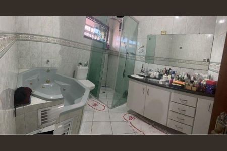 3_photo/94ce89f9db.b8a9f91cb517b5ed-ATLAS-d8ef5c7f-c1a7-4f83-bb42-2d133283d81e.jpg de casa à venda com 3 quartos, 325m² em Jardim Presidente Dutra, Guarulhos