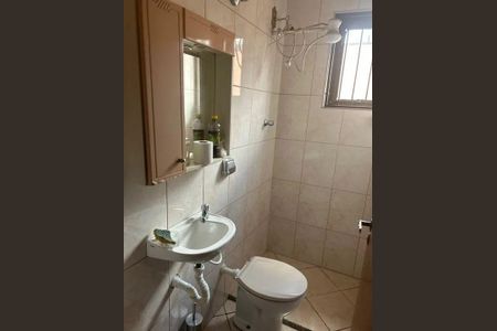 4_photo/94ce89f9db.b8a9f91cb517b5ed-ATLAS-de1d1577-b94e-4465-bafd-fe51b72a2b83.jpg de casa à venda com 3 quartos, 325m² em Jardim Presidente Dutra, Guarulhos