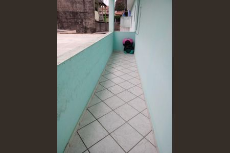 6_photo/94ce89f9e1.2f15d505e37c7ac5-ATLAS-73a7fd3b-542e-430c-8df0-b4b196039a8e.jpg de casa à venda com 2 quartos, 207m² em Jardim Presidente Dutra, Guarulhos