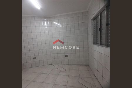 3_photo/94ce89f9f3.94eccd8fc9add72f-ATLAS-0658985e-9cec-4009-85d5-aedbdb0a94db.jpg de casa à venda com 4 quartos, 270m² em Jardim Presidente Dutra, Guarulhos