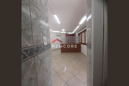 12_photo/94ce89f9f3.94eccd8fc9add72f-ATLAS-3ad7f86a-d210-4695-83fa-6718081f77f2.jpg de casa à venda com 4 quartos, 270m² em Jardim Presidente Dutra, Guarulhos