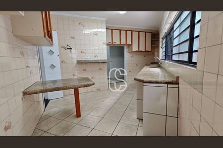 12_photo/94ce89f9f3.94eccd8fc9add72f-ATLAS-5f47937a-aa82-4f5f-8564-41ce00c04458.jpg de casa à venda com 3 quartos, 211m² em Jardim Presidente Dutra, Guarulhos