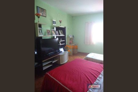 4_photo/94ce89f9ff.ceff8192393c33de-ATLAS-e5e4e5d6-a481-468e-9154-b30e610c914d.jpg de casa à venda com 3 quartos, 191m² em Jardim Presidente Dutra, Guarulhos