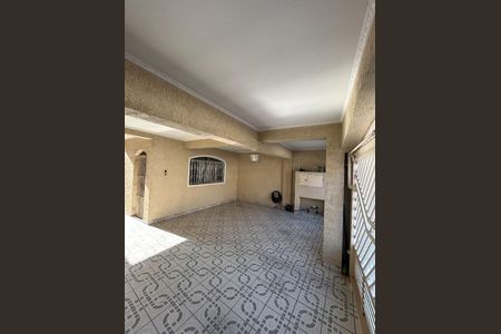 2_photo/94ce89fa1b.5b99c13e7c24bddf-ATLAS-036284c2-504b-4e12-b7b1-9b67b23349a0.jpg de casa à venda com 4 quartos, 196m² em Jardim Presidente Dutra, Guarulhos