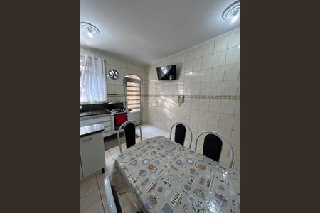 3_photo/94ce89fa1b.5b99c13e7c24bddf-ATLAS-059b977a-b6e8-446b-a23d-199f60f3d2f4.jpg de casa à venda com 4 quartos, 196m² em Jardim Presidente Dutra, Guarulhos