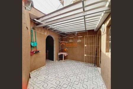 4_photo/94ce89fa1f.ae3d86bef28e162d-ATLAS-1d34b04c-4caf-47e6-92ad-e03b6e64a4cd.jpg de casa à venda com 4 quartos, 280m² em Jardim Presidente Dutra, Guarulhos