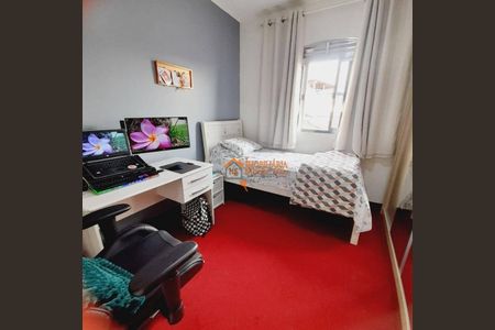 10_photo/94ce89fa1f.ae3d86bef28e162d-ATLAS-4159fb1e-a6c1-491f-933c-cfc275257a31.jpg de casa à venda com 4 quartos, 280m² em Jardim Presidente Dutra, Guarulhos