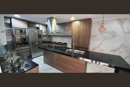 7_photo/94ce89fa2b.143559cf2cedd01d-ATLAS-c6e82a8d-5e84-4dd9-a8ab-18848ecc49d0.jpg de casa à venda com 3 quartos, 235m² em Jardim Presidente Dutra, Guarulhos