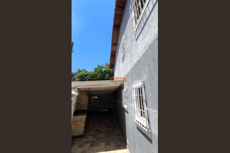10_photo/94ce89fa4b.42fc04046762a4be-ATLAS-0e47867f-f68f-420b-a59d-b297ac4cf2d4.jpg de casa à venda com 3 quartos, 186m² em Jardim Presidente Dutra, Guarulhos