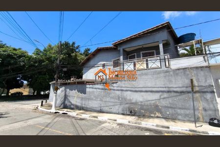 7_photo/94ce89fa4b.42fc04046762a4be-ATLAS-75f10d89-b111-49f4-98e7-9587890e8498.jpg de casa à venda com 3 quartos, 186m² em Jardim Presidente Dutra, Guarulhos