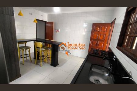 18_photo/94ce89fa4b.42fc04046762a4be-ATLAS-910ae312-5823-4d2f-8f92-1a3fb7d2489e.jpg de casa à venda com 3 quartos, 186m² em Jardim Presidente Dutra, Guarulhos
