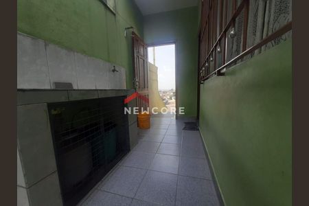7_photo/94ce89fa87.6d966f5fb5582f4e-ATLAS-97039746-b8a3-4ac2-be97-fcf13437caa3.jpg de casa à venda com 2 quartos, 162m² em Jardim Presidente Dutra, Guarulhos