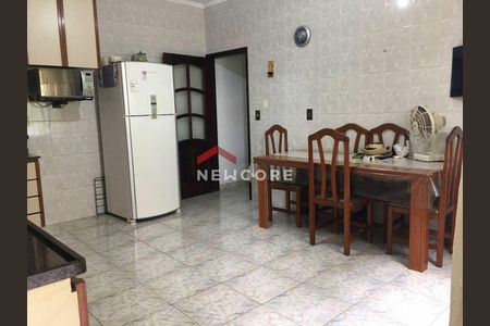 9_photo/94ce89fa87.6d966f5fb5582f4e-ATLAS-d5b25ee6-103b-41d9-8d3a-456b14af3ef4.jpg de casa à venda com 2 quartos, 162m² em Jardim Presidente Dutra, Guarulhos